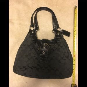 ✨COACH Purse- Black Hobo Style-gently used✨